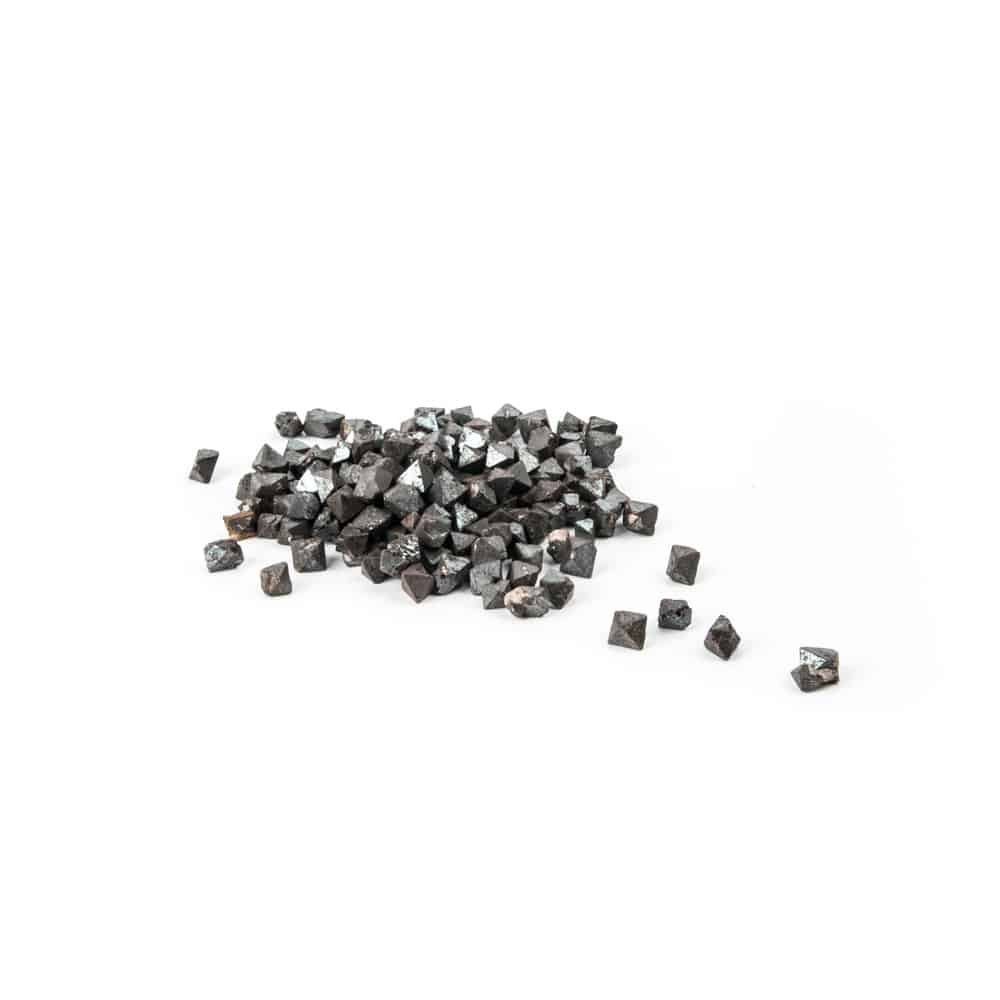 Ruwe  Magnetiet Kristal Edelsteen ca. 5-7 mm  (200 gram)