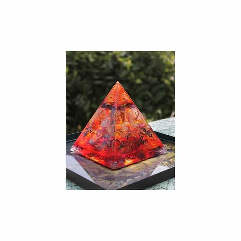 Orgonite Piramide Amethist/ Bergkristal/ Rozenkwarts - "Red Flower" - (125 mm)