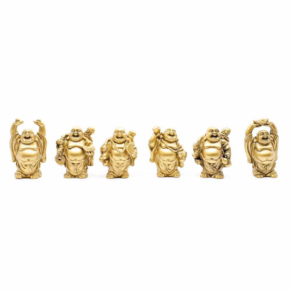gouden mini beeldjes op een rijtje