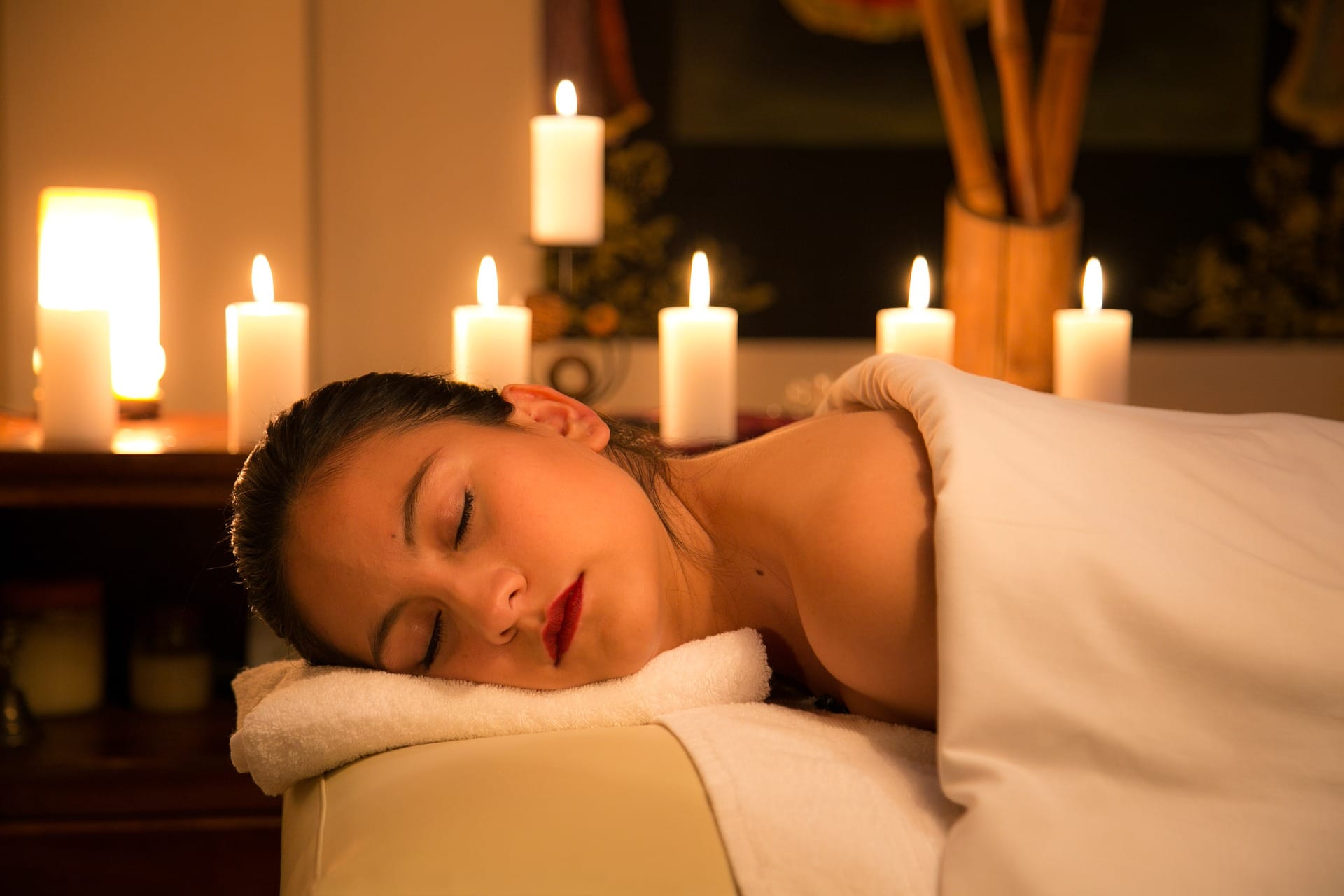 massage kaarsen ontspanning zijligging