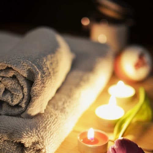 massage kaarsen tulp handdoeken relax