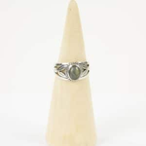 Zilveren Ring Mt. 9/60 met Labradoriet Steen, Handgemaakt