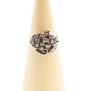 Zilveren Dakini Ring met Twee Bloemen - Maat 6/52